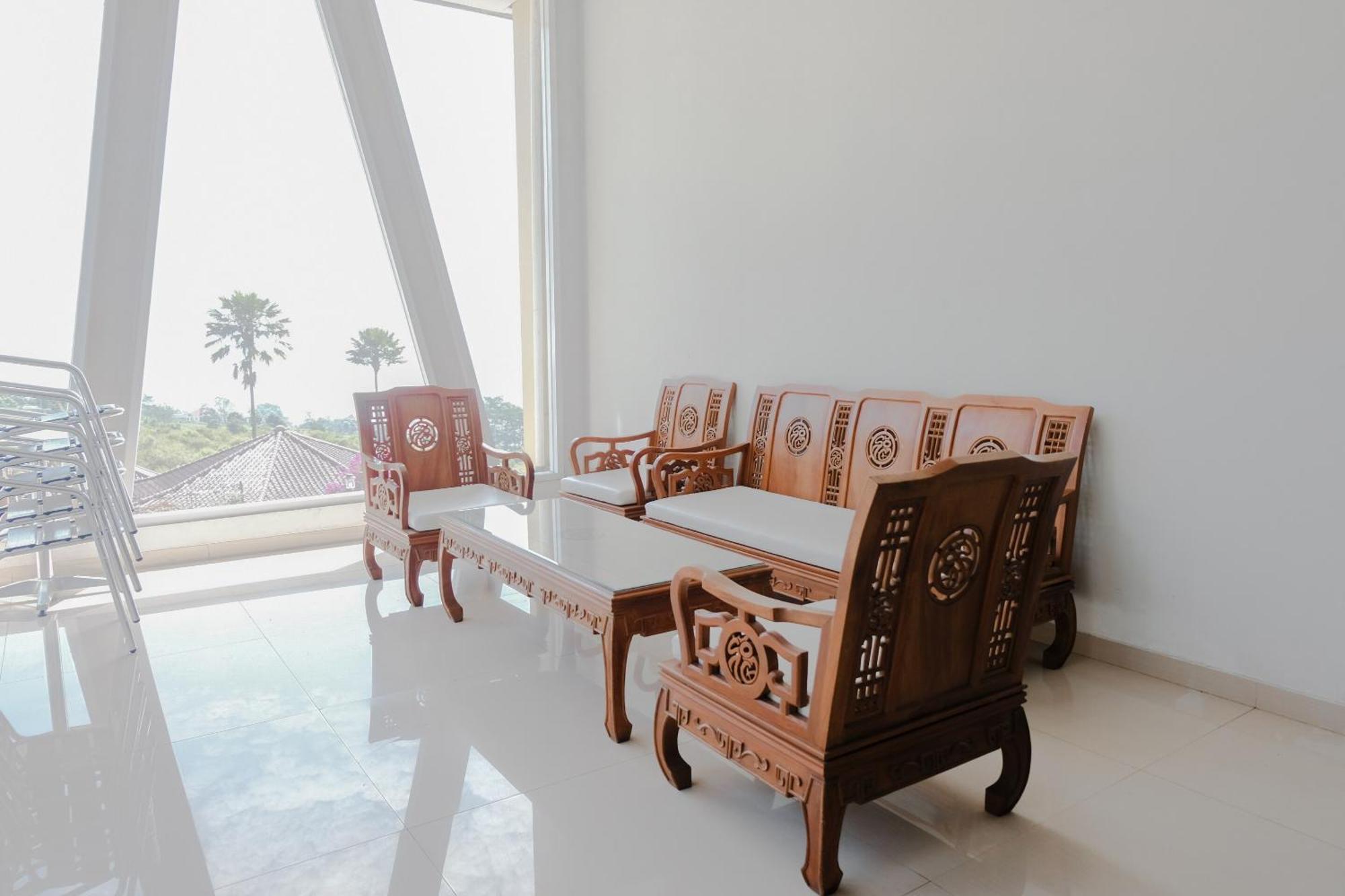 Oyo 1194 Villa Bukit Panderman Residence Batu  Exterior foto